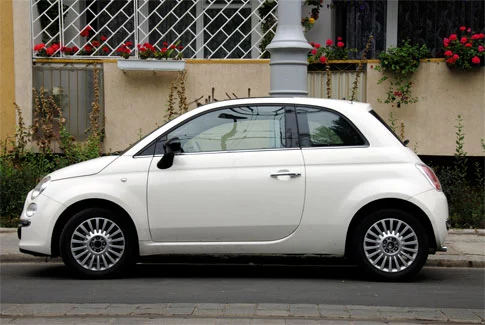 fiat 500 weißer Fiat 500 – Beispiel für Gebrauchtwagenankauf Saalfeld/Saale